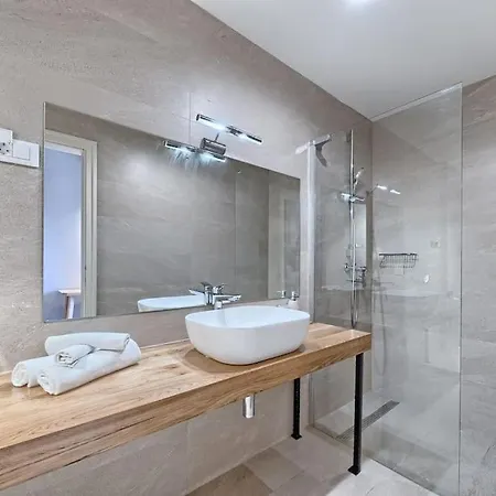 Blue Bay Villa Sutomiscica