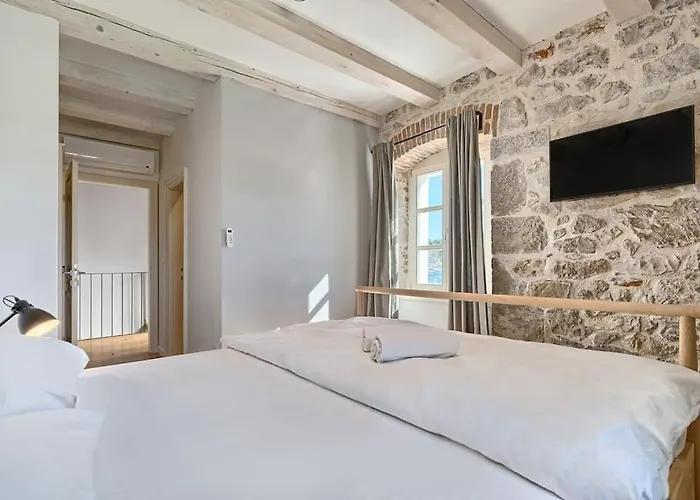 Villa Blue Bay Sutomiscica