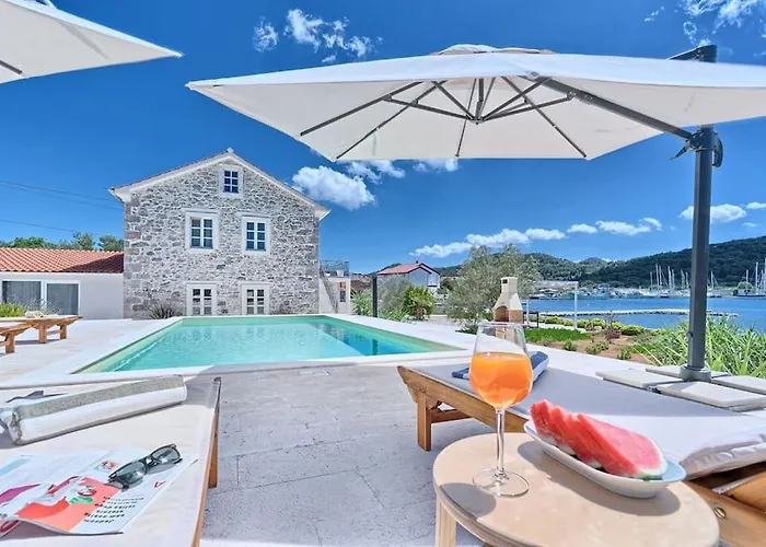 Villa Blue Bay Sutomiscica